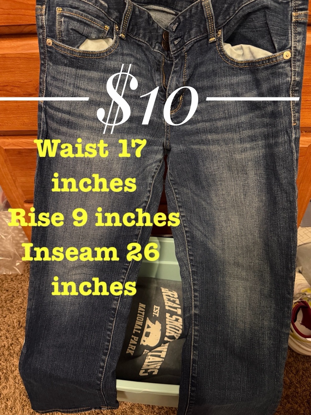 American Eagle Outfitters Dark Wash Cropped Jeans - Blue